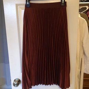 Pleated Midi Skirt